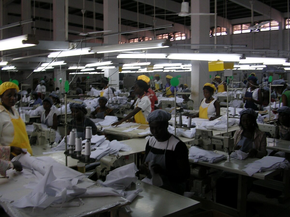 Women working in textile industry 